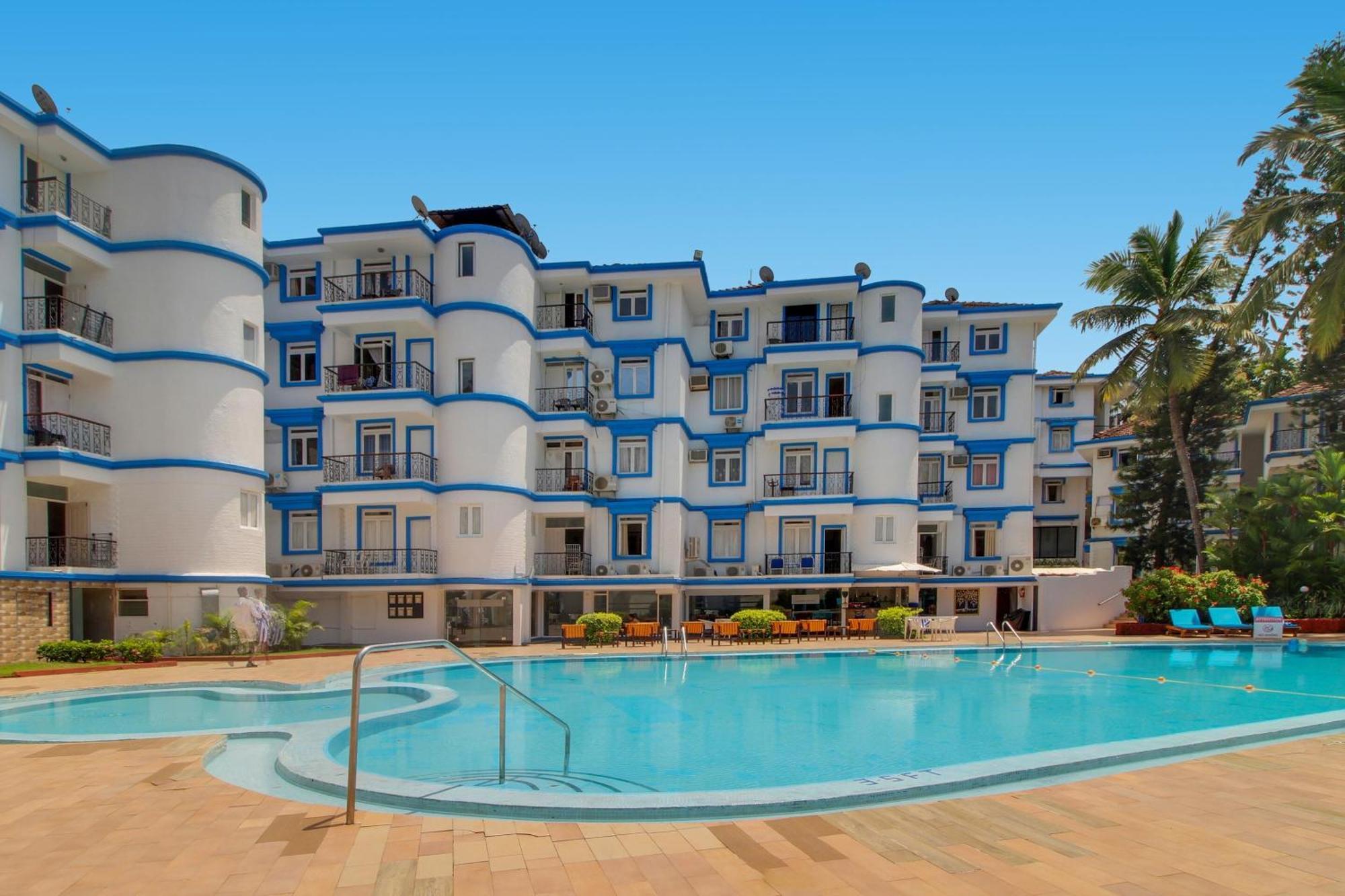 ホテル Capital O Royale Palms ベナウリム エクステリア 写真